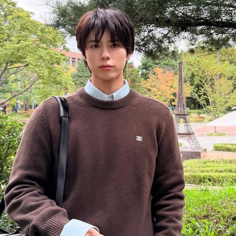 Latest photo of Park Bogum