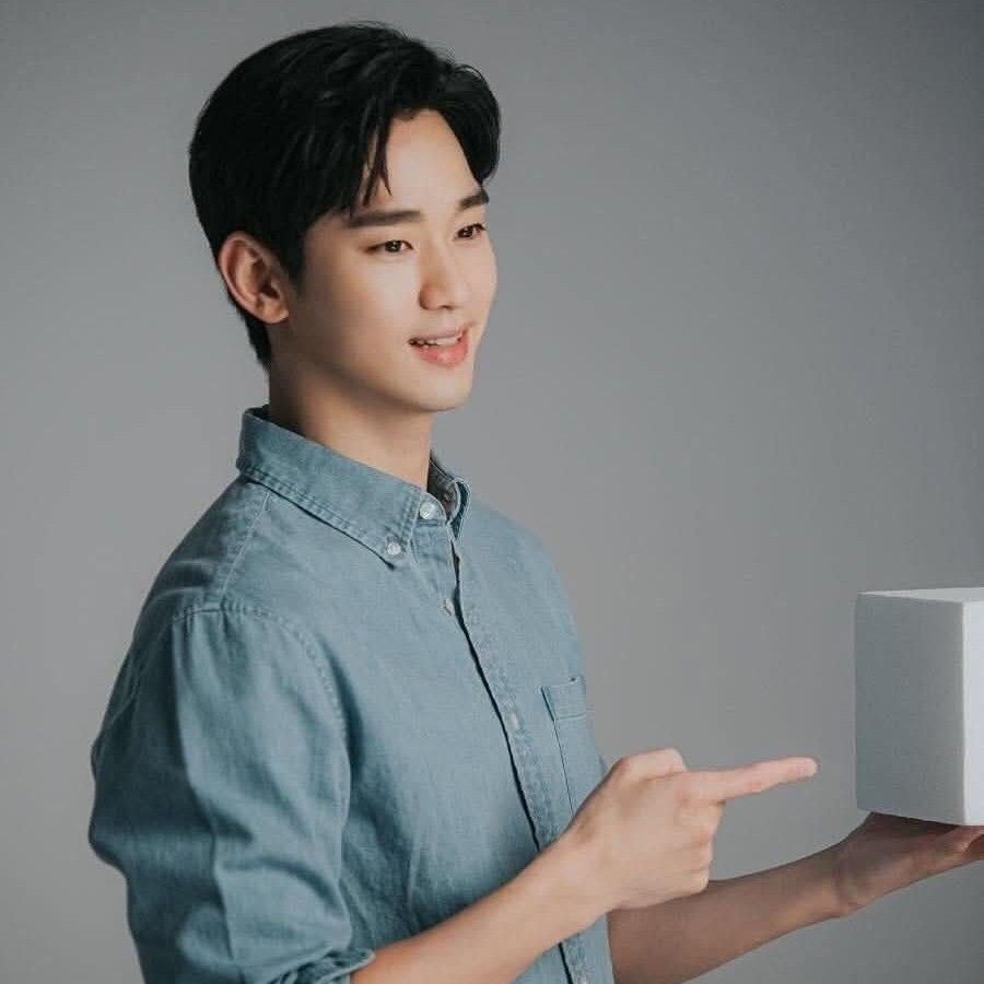 Behind-the-scenes cut of Kim Soohyun
