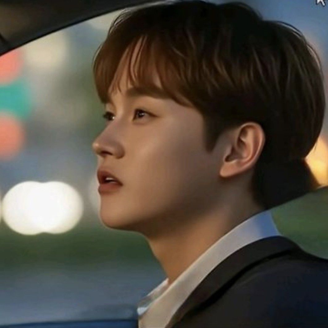 Recent activity shot of Park Seojin