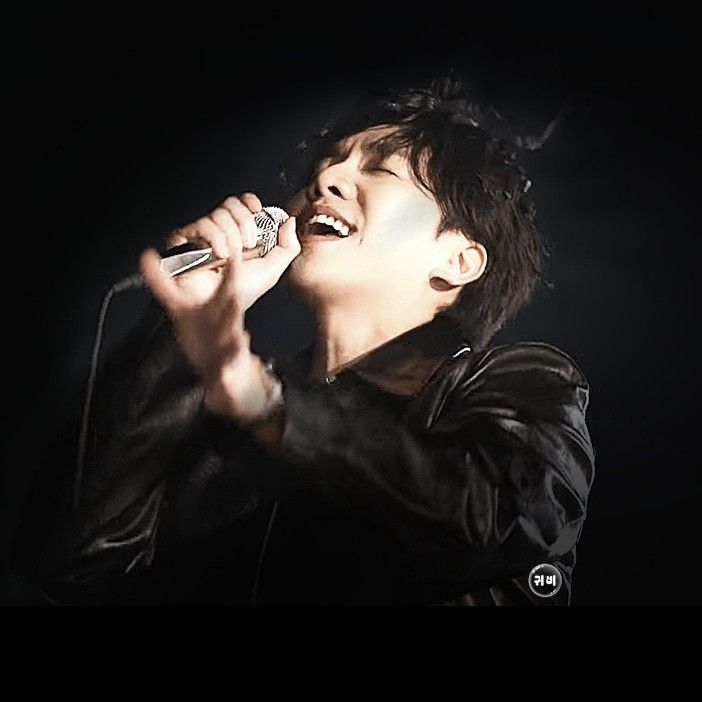 Foto terbaru dari Lee Seunggi