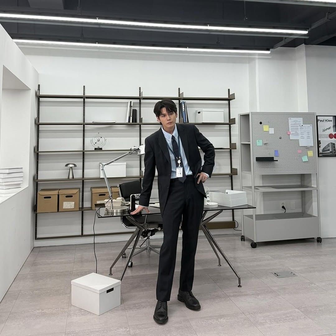 粉絲拍下的邕聖祐瞬間