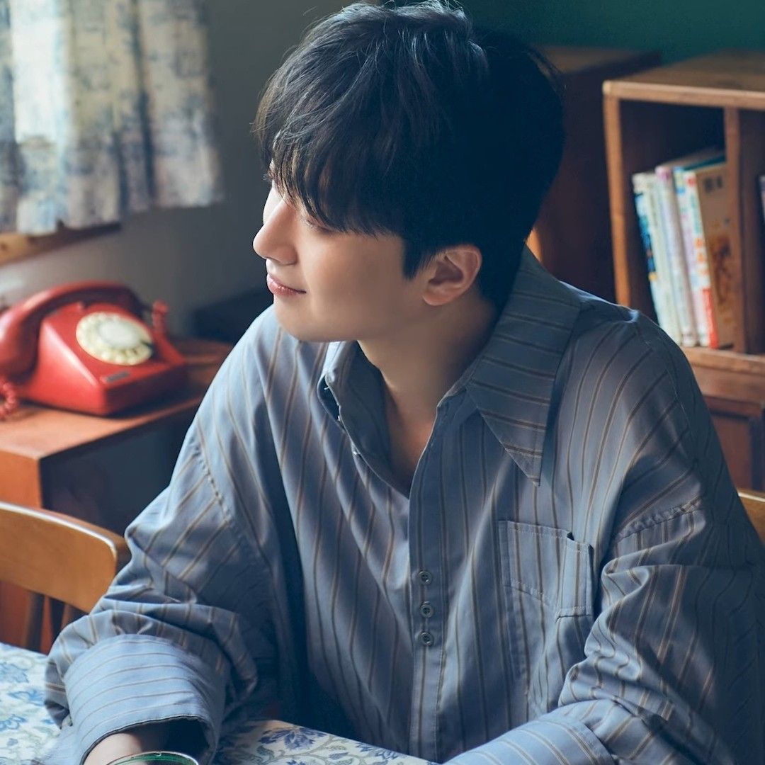 李灿元的最新照片