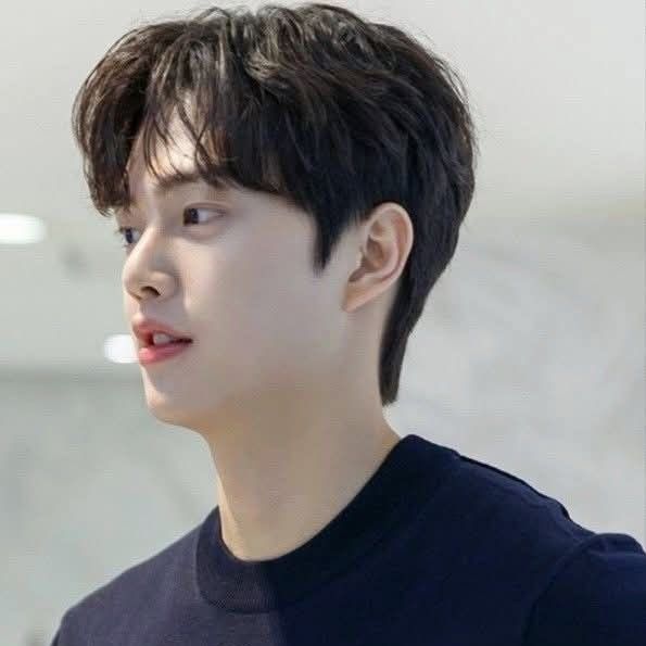 Recent activity shot of Song Kang