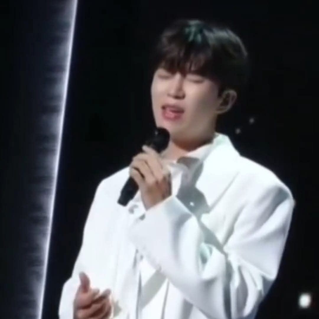 Cuplikan di balik layar dari Lim Youngwoong
