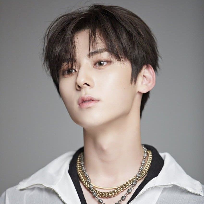Recent activity shot of Hwang Minhyun