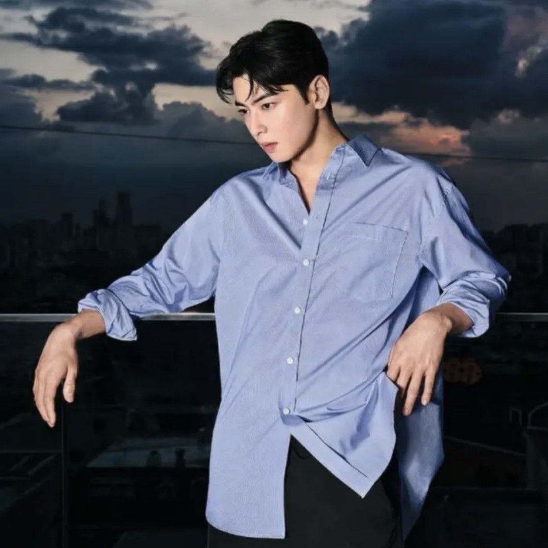 Recent activity shot of Cha Eunwoo