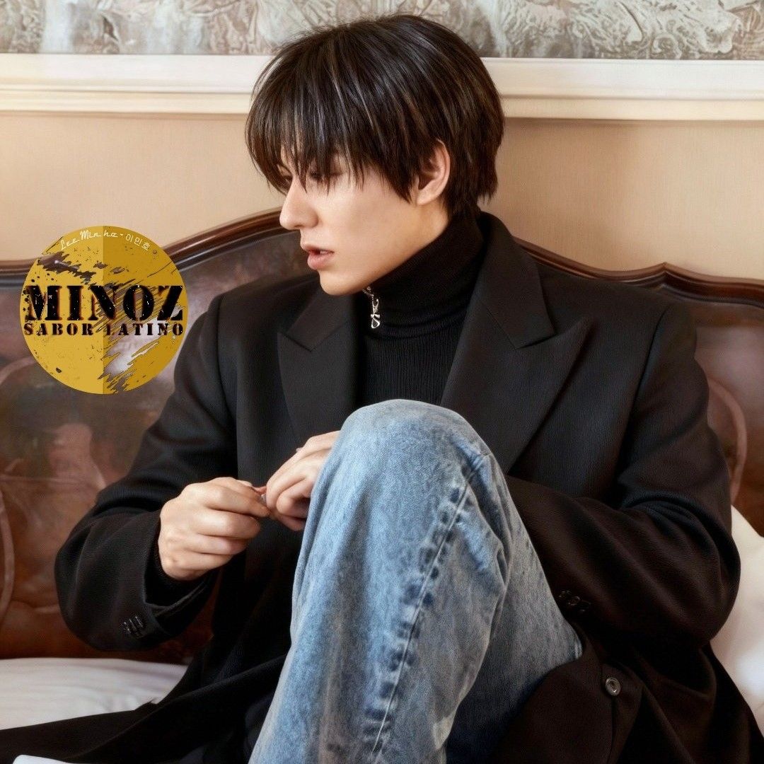 粉絲拍下的李敏鎬瞬間