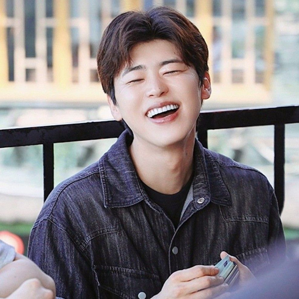 A moment captured by a fan of Park Jihyeon