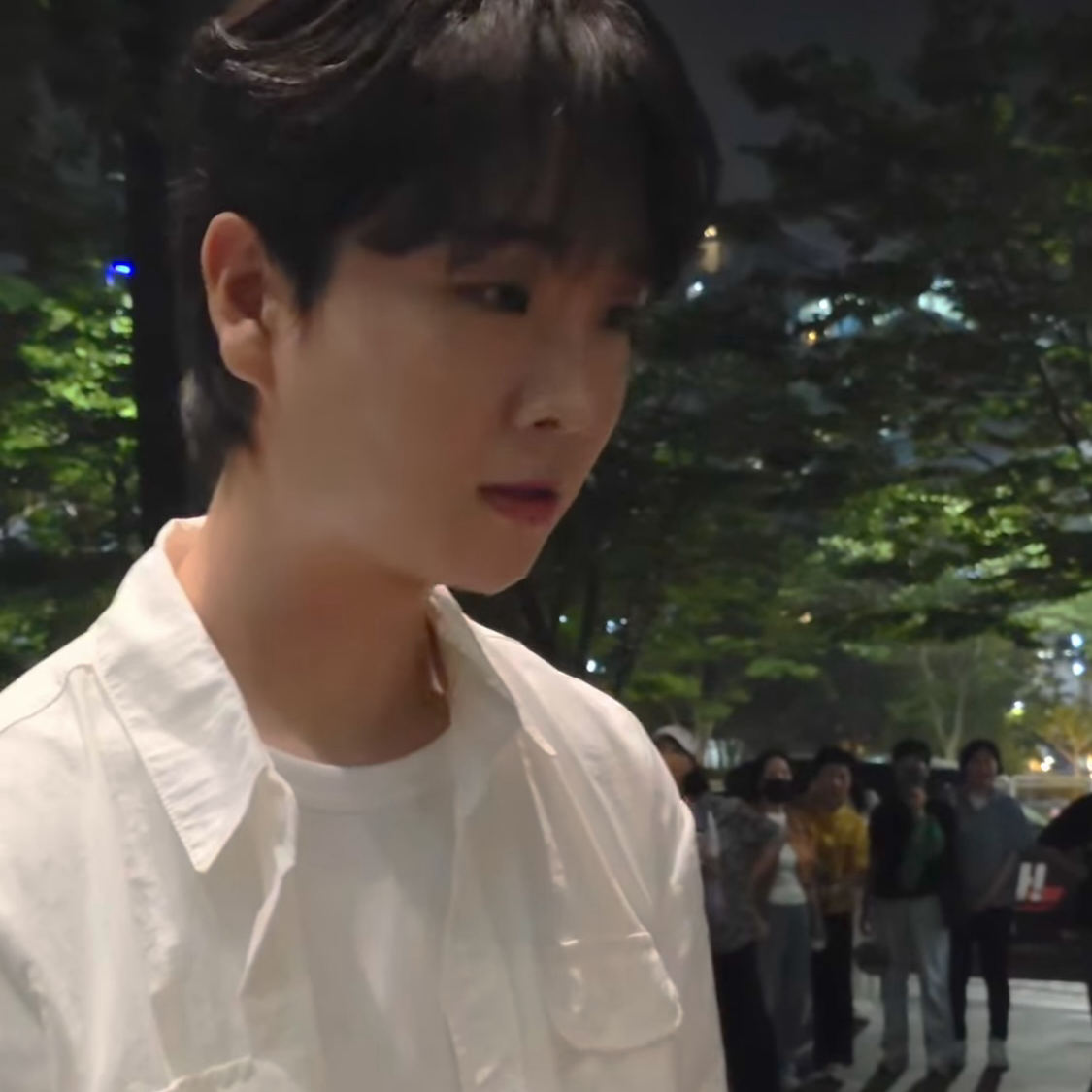 Behind-the-scenes cut of Song Minjun