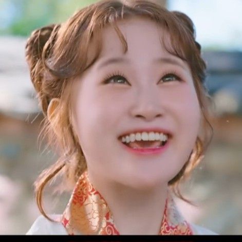 A moment captured by a fan of Kim Dahyun