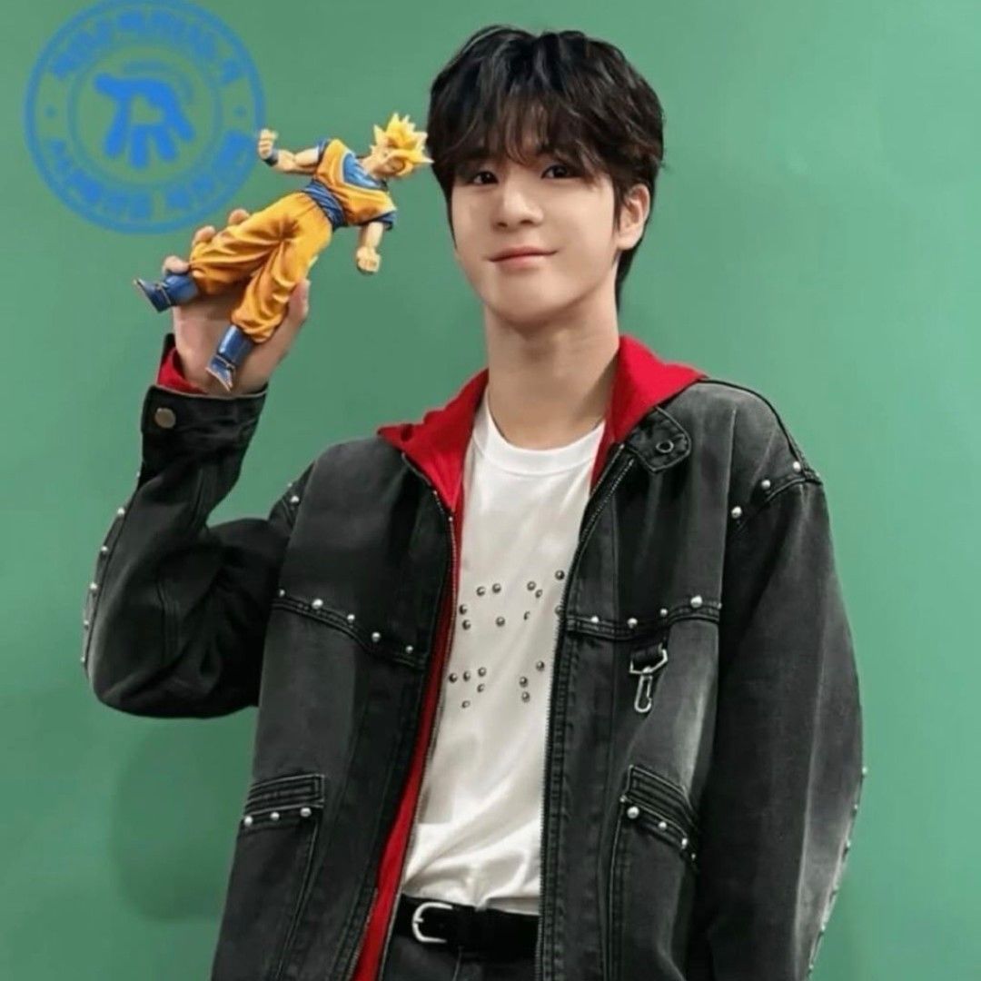 Cuplikan di balik layar dari Jeong Dongwon