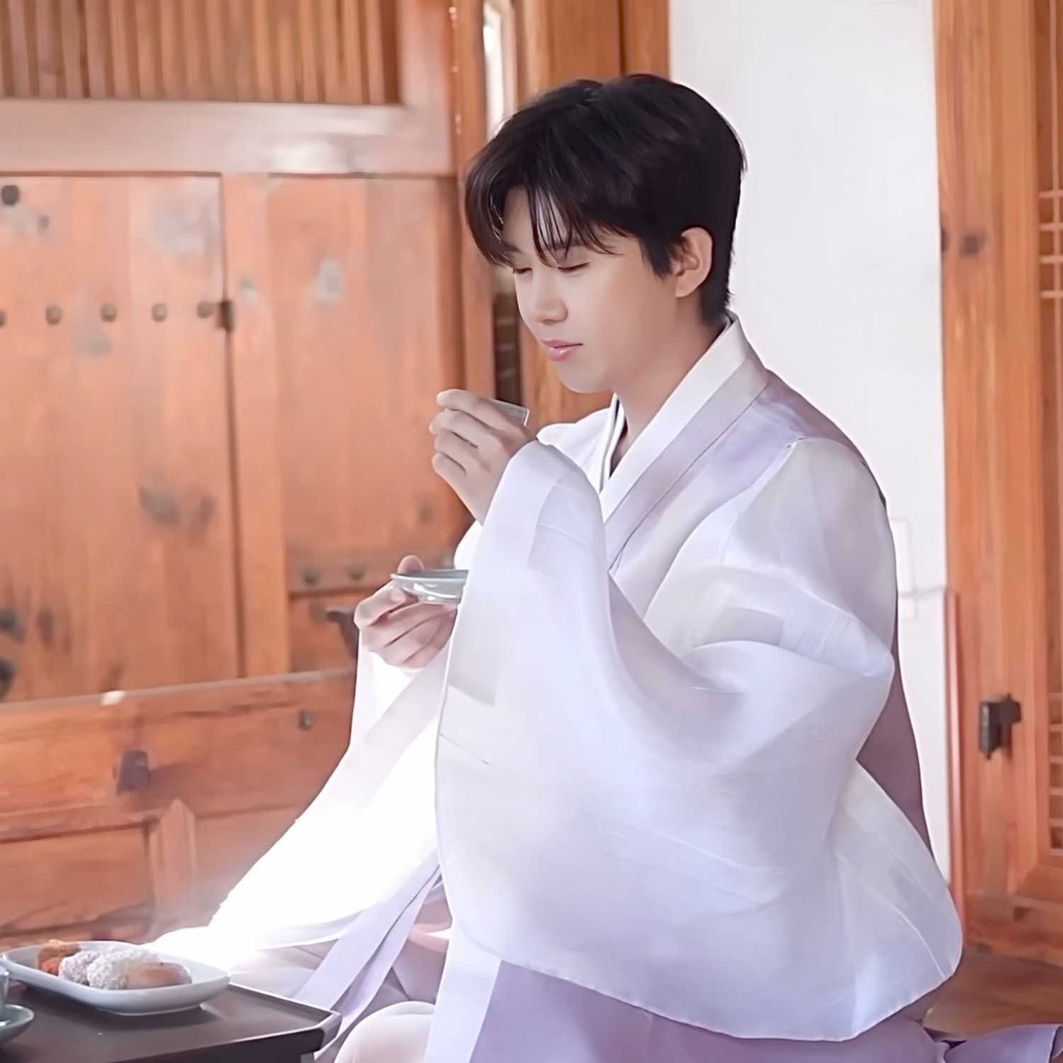 Momen yang diabadikan oleh penggemar Lim Youngwoong