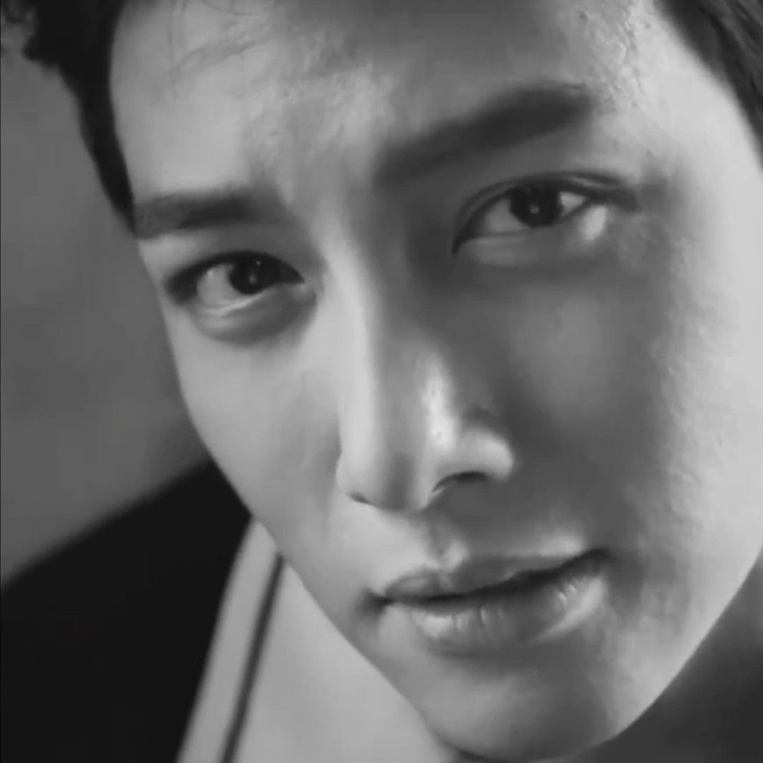 Behind-the-scenes cut of Ji Changwook