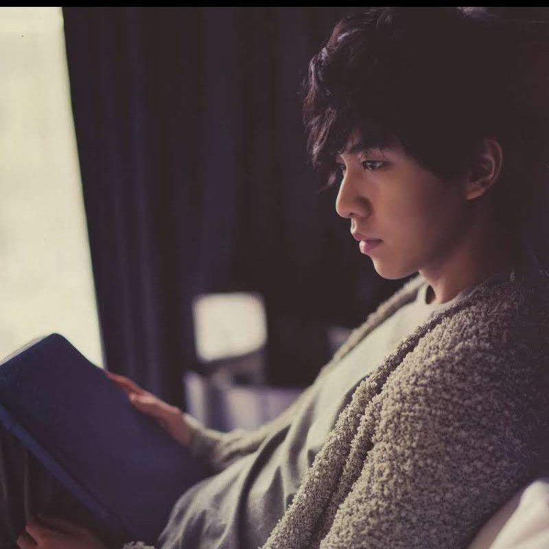 Recent activity shot of Lee Seunggi