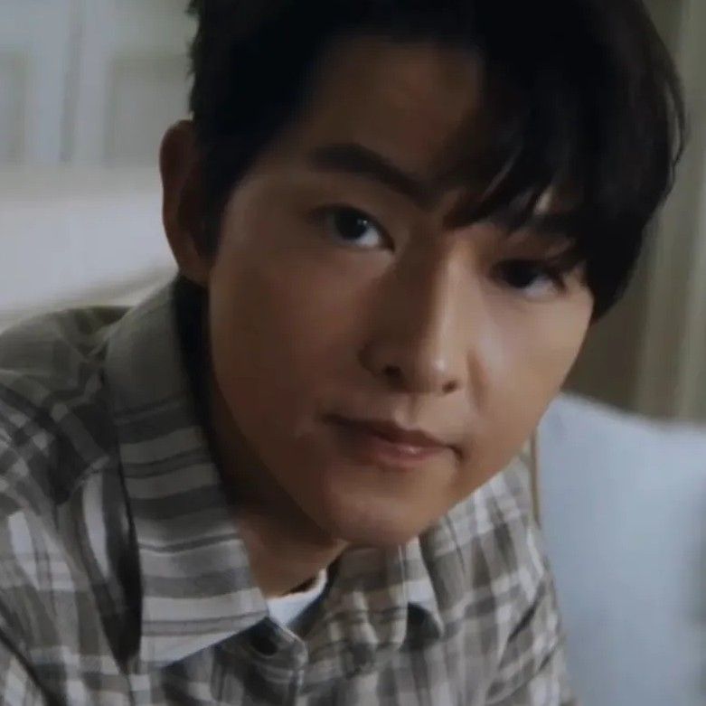 ソン・ジュンギの最近の活動ショット