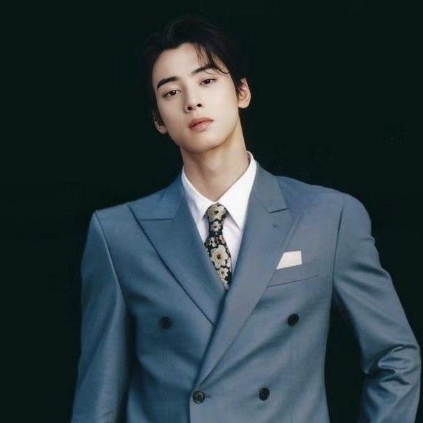 Foto terbaru dari Cha Eunwoo
