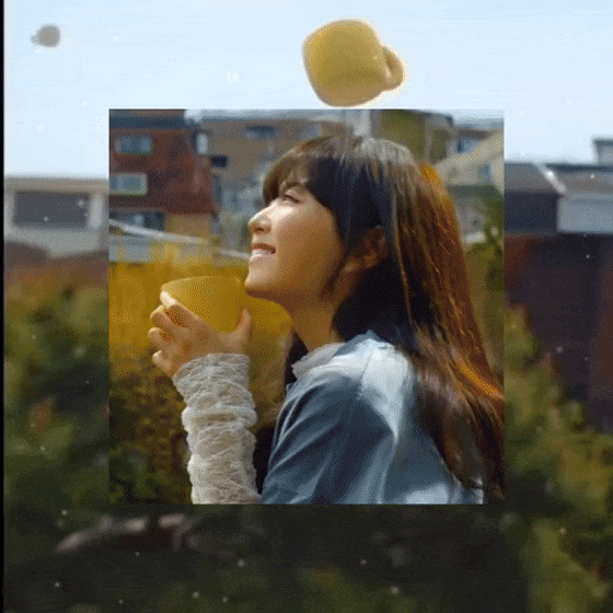 Behind-the-scenes cut of Park Boyoung