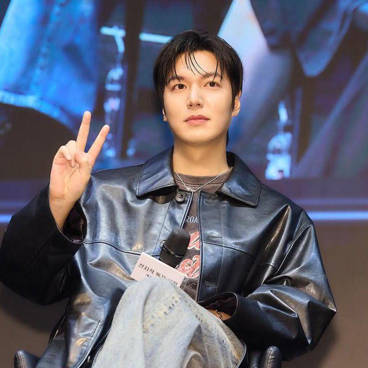 粉絲拍下的李敏鎬瞬間