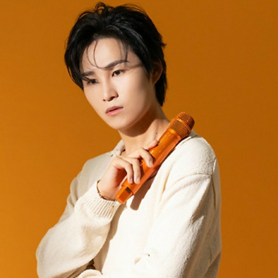 Behind-the-scenes cut of Kim Heejae