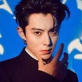 A moment captured by a fan of Dylan Wang