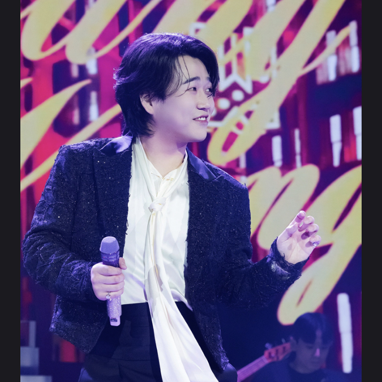 Latest photo of Hwang Youngwoong