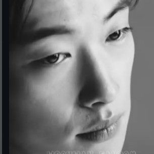 A moment captured by a fan of Woo Dohwan