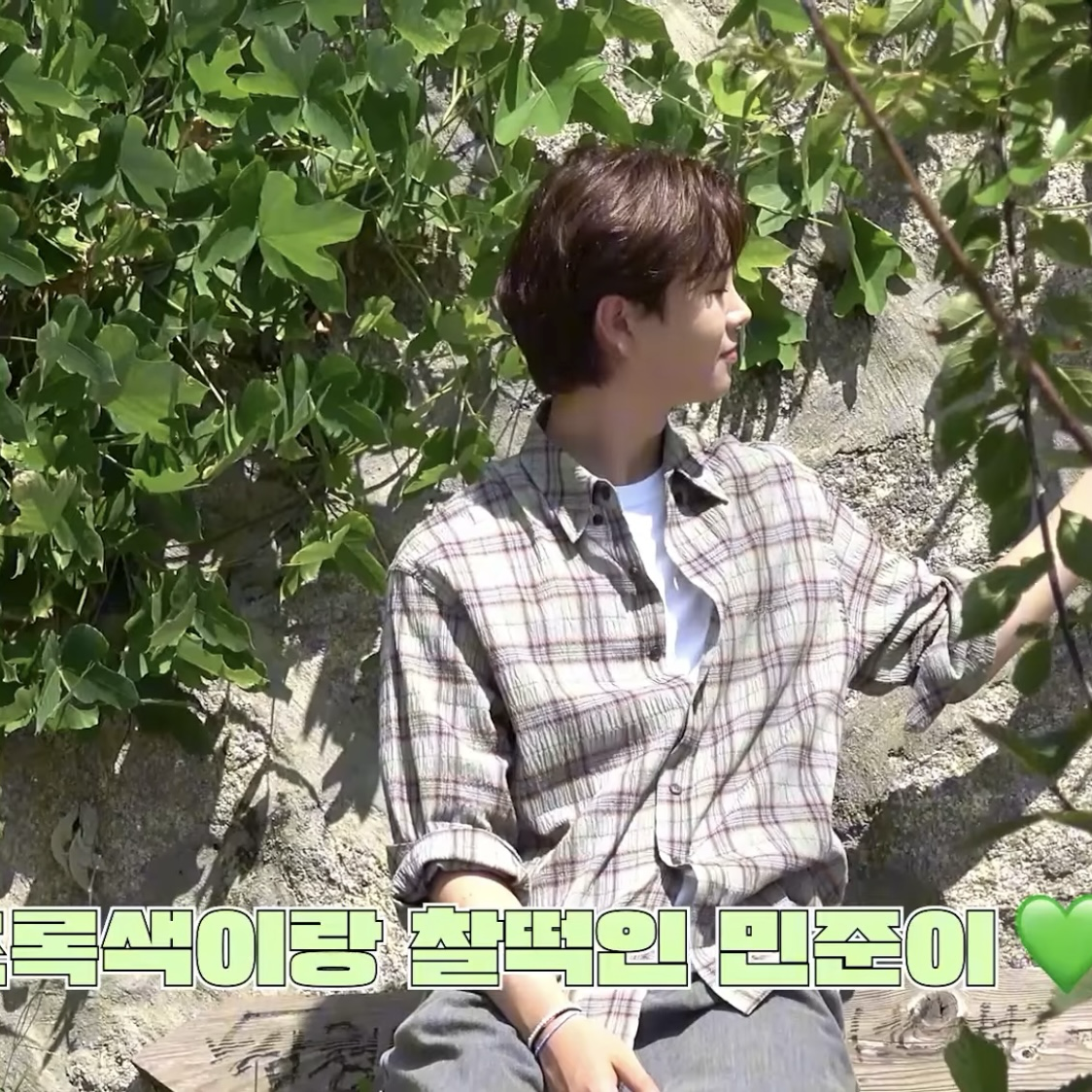 Behind-the-scenes cut of Song Minjun