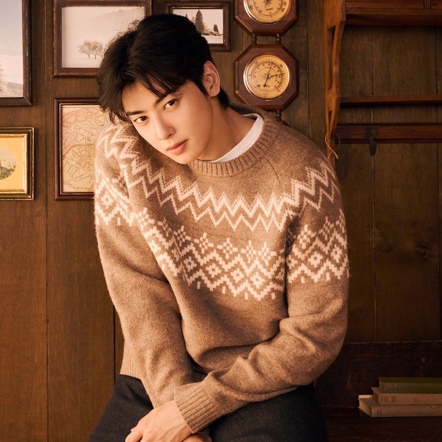 Latest photo of Cha Eunwoo