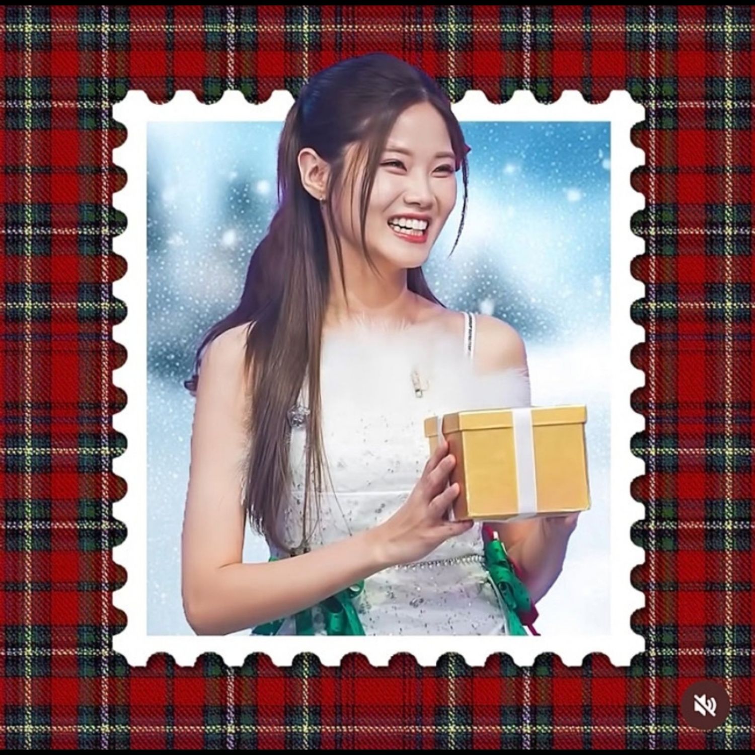 Behind-the-scenes cut of Bae Ahyeon