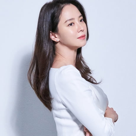 Behind-the-scenes cut of Song Jihyo