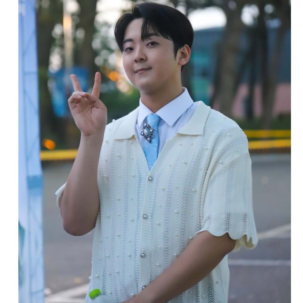 Behind-the-scenes cut of Park Minsu