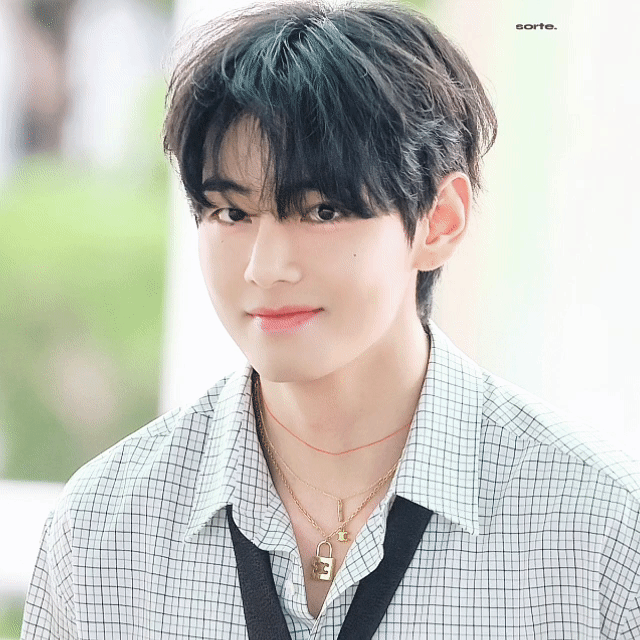 Latest photo of Kim Taehyung (V)