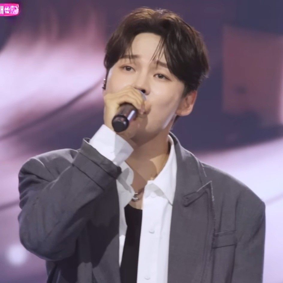 Behind-the-scenes cut of Park Seojin