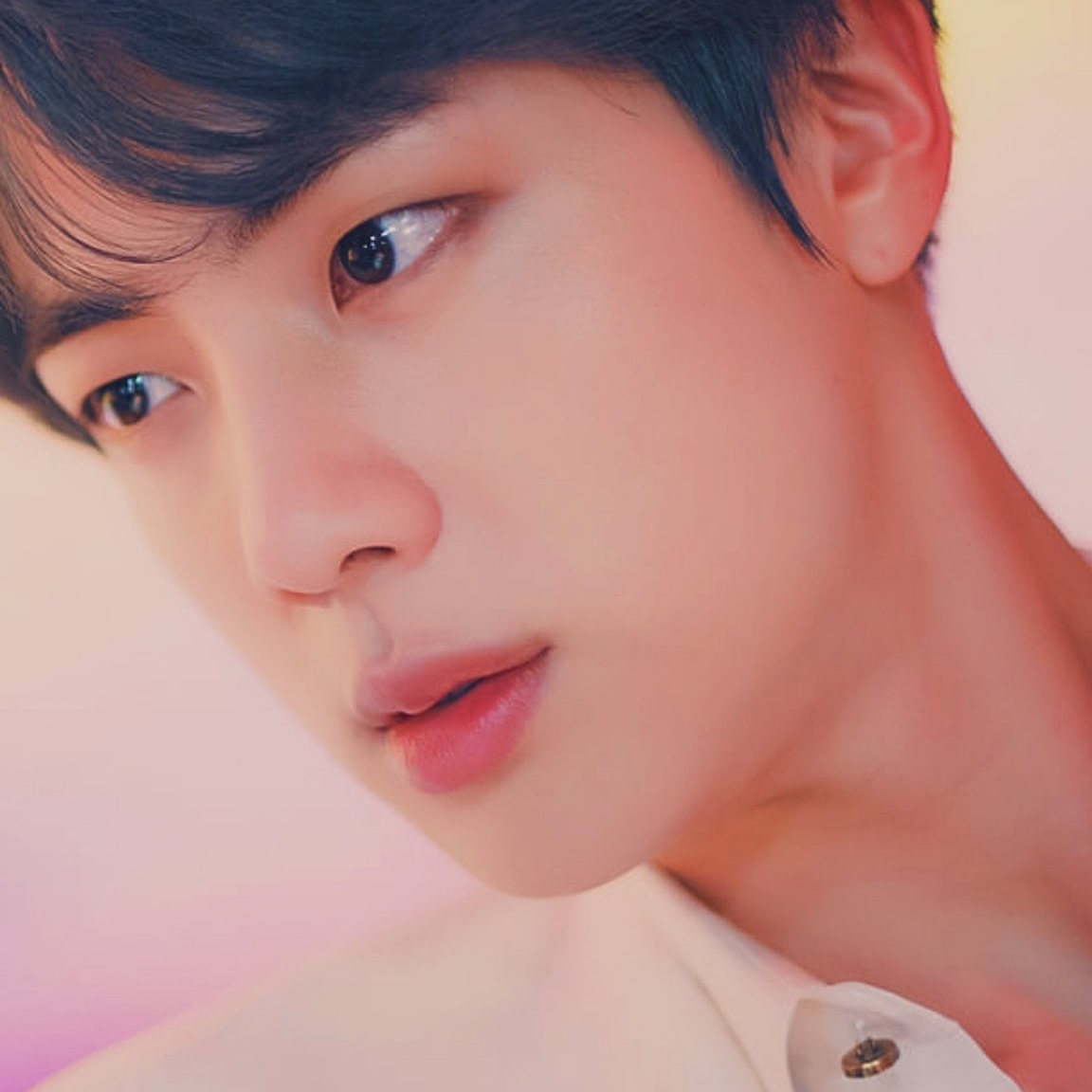 Behind-the-scenes cut of Kim Taehyung (V)