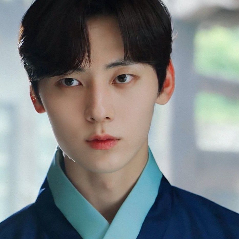 Latest photo of Hwang Minhyun
