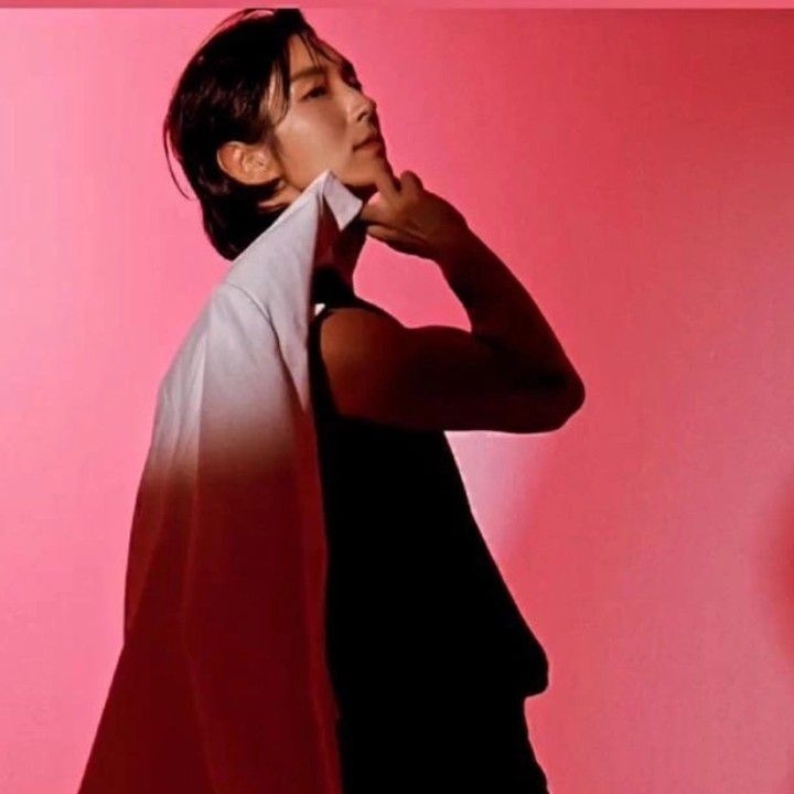 A moment captured by a fan of Lee Joongi