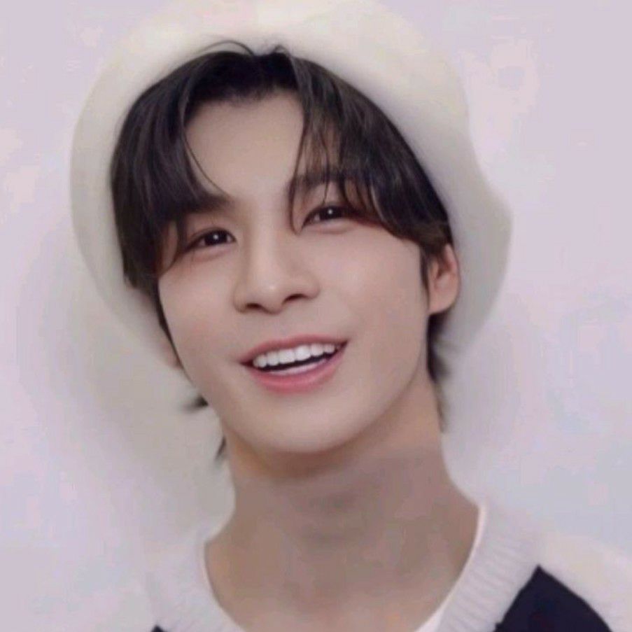 Recent activity shot of Jeong Dongwon