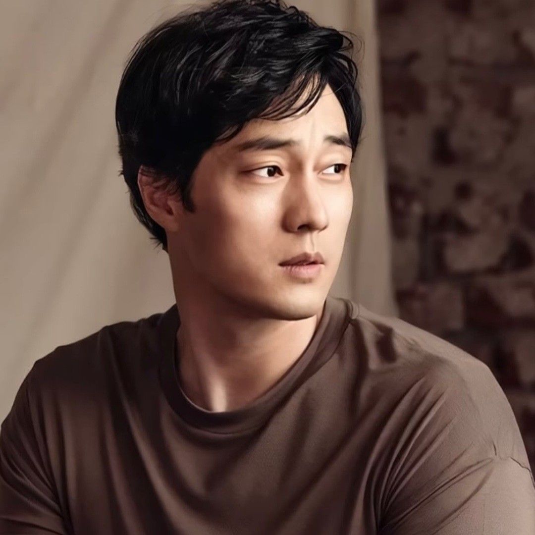 Recent activity shot of So Jisub