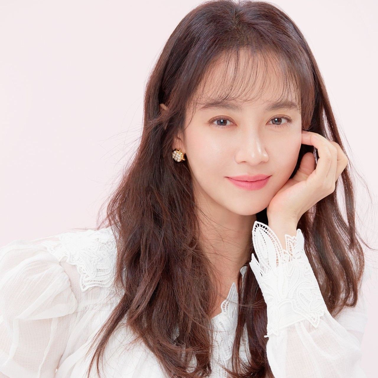 Cuplikan di balik layar dari Song Jihyo