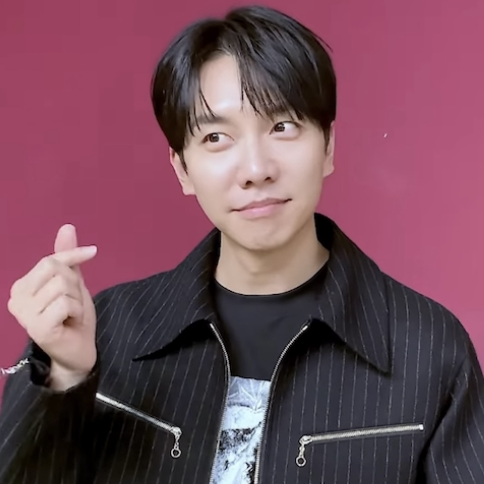 A moment captured by a fan of Lee Seunggi