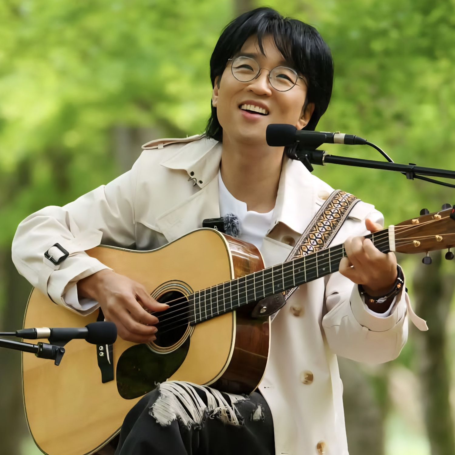 Recent activity shot of Bak Changgeun