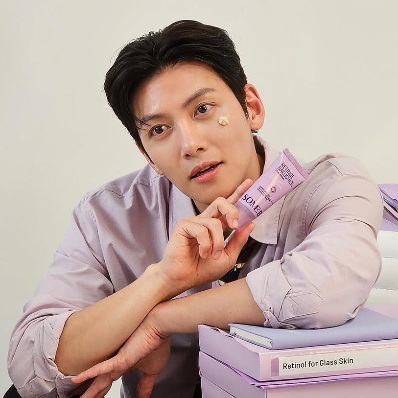Behind-the-scenes cut of Ji Changwook