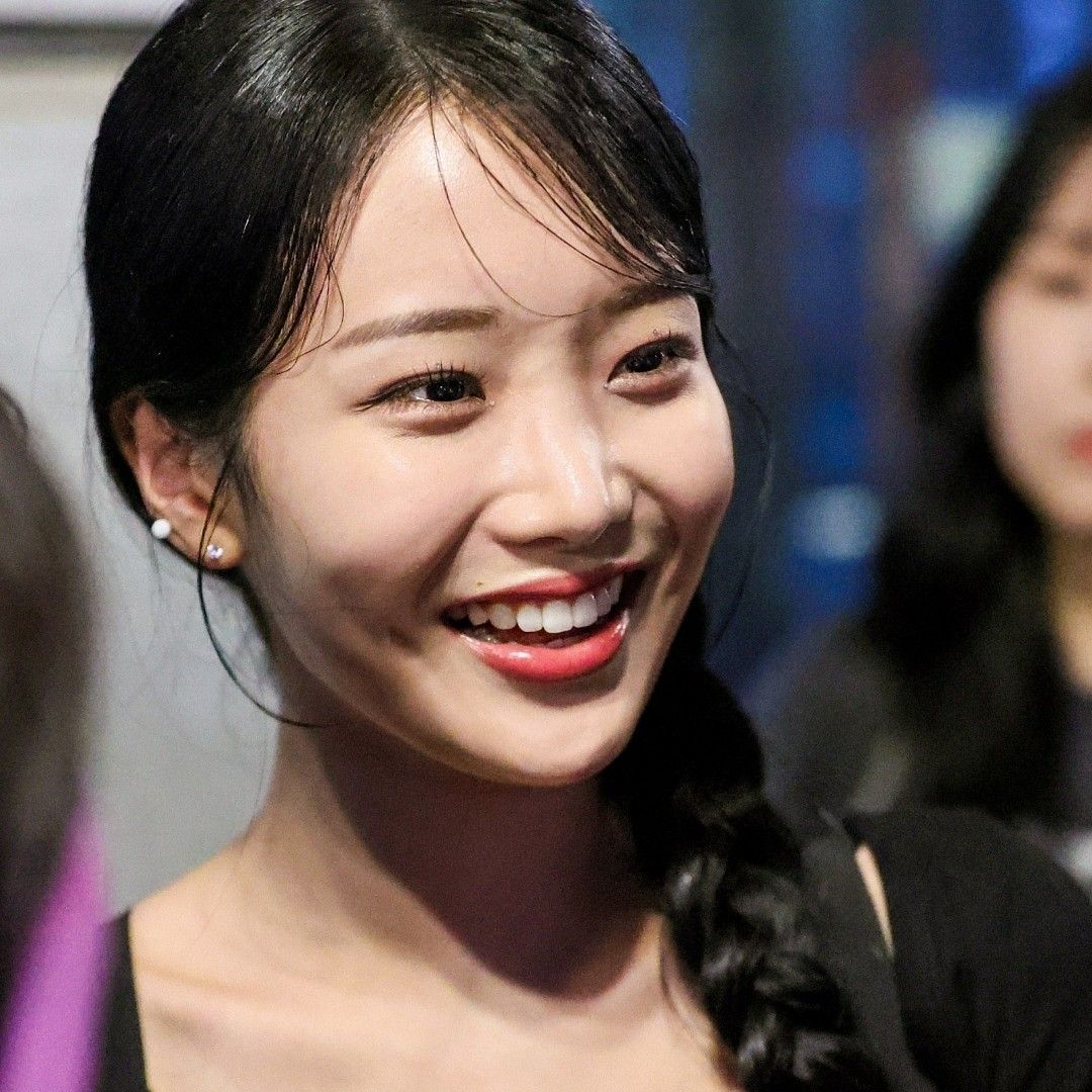 Recent activity shot of Kim Soyeon (2004)