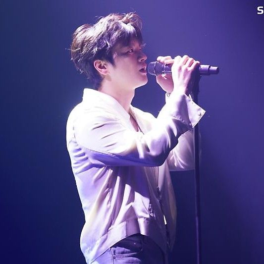A moment captured by a fan of Seo Inguk