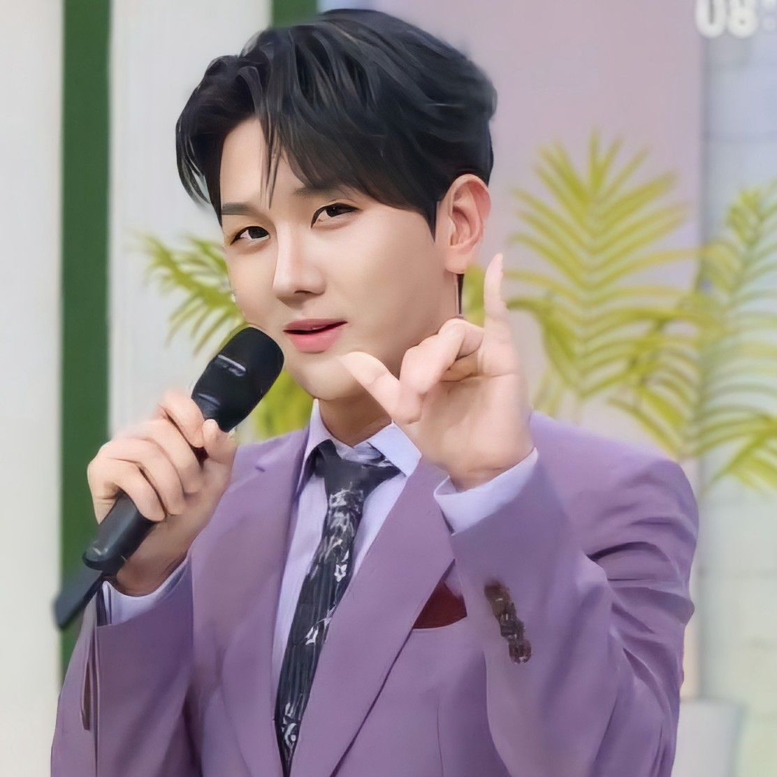 Behind-the-scenes cut of Kim Soochan