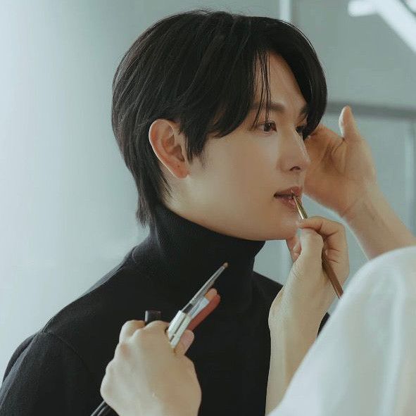 Latest photo of Yim Siwan