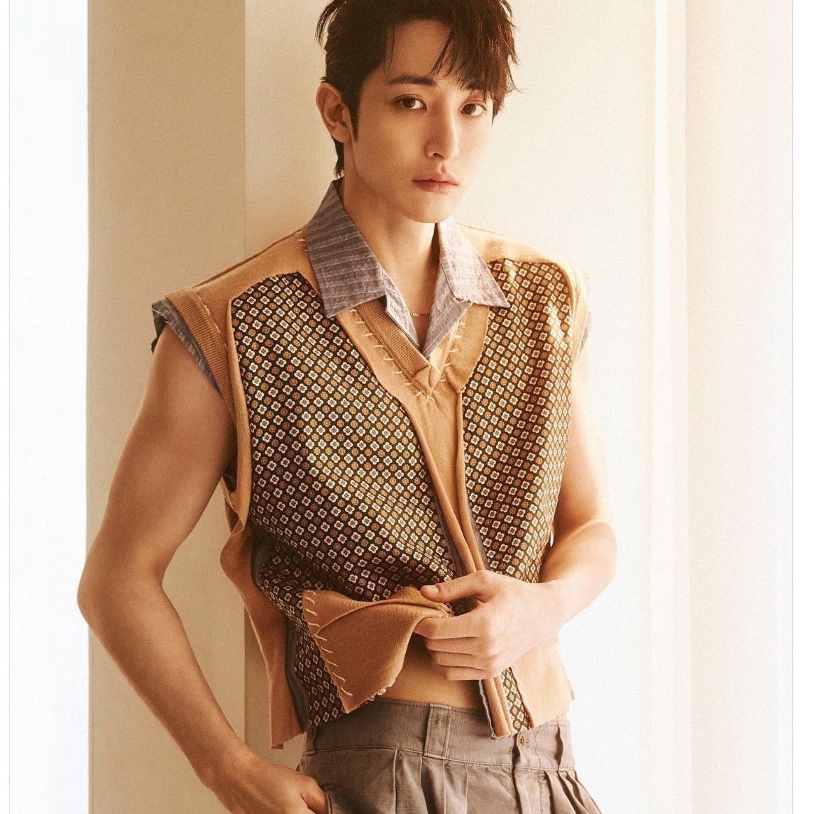 Behind-the-scenes cut of Lee Soohyuk