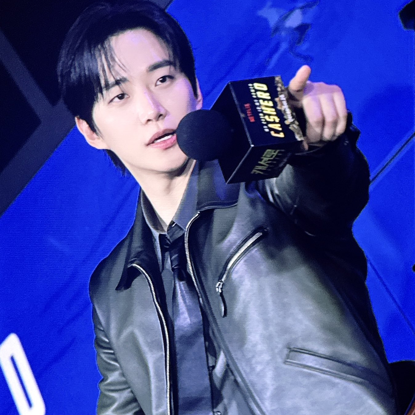 粉丝拍下的李俊昊瞬间