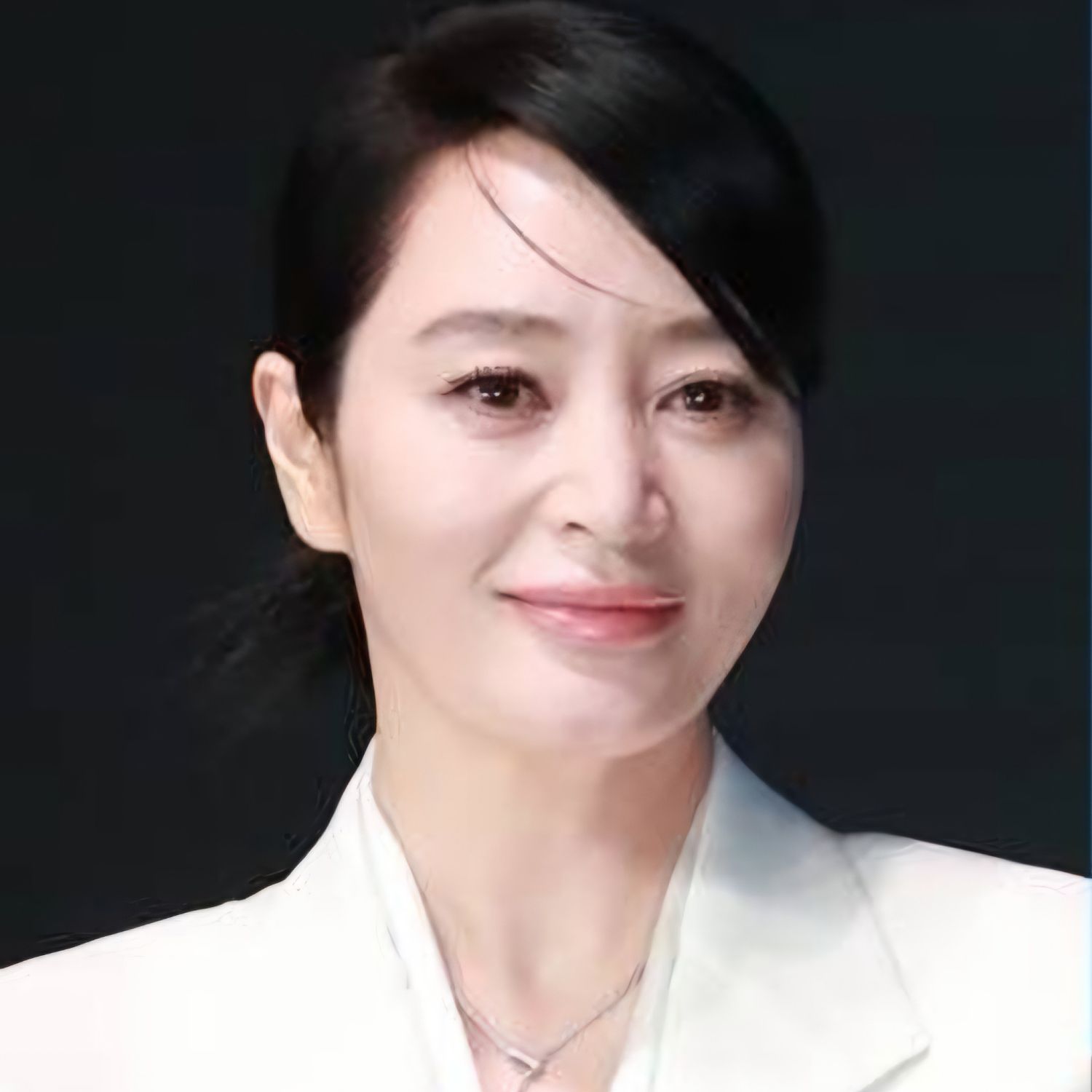 Behind-the-scenes cut of Kim Hyesoo