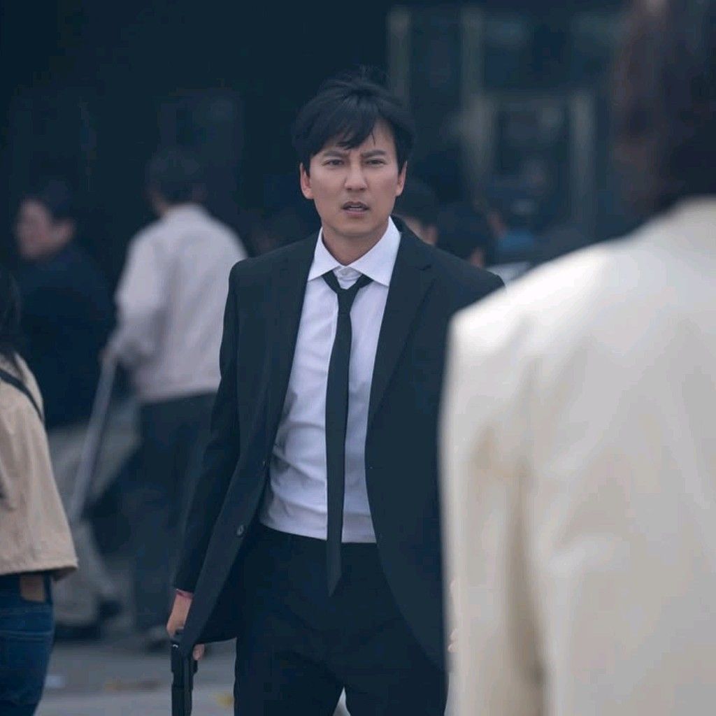 Recent activity shot of Kim Namgil